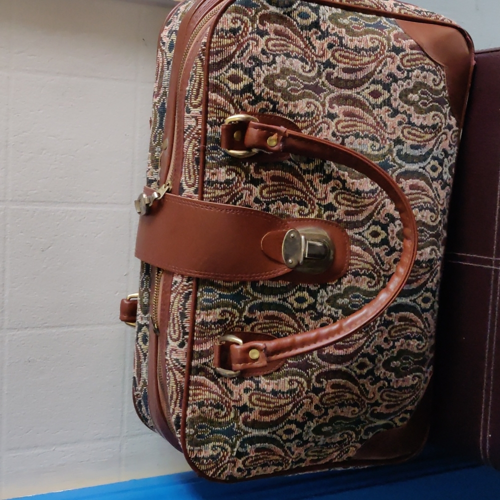 COPY - Vintage carpet overnight bag